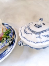 Load image into Gallery viewer, Blue and White Antique Lidded Turine