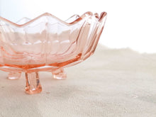 Load image into Gallery viewer, Set of rose glass trinket dishes
